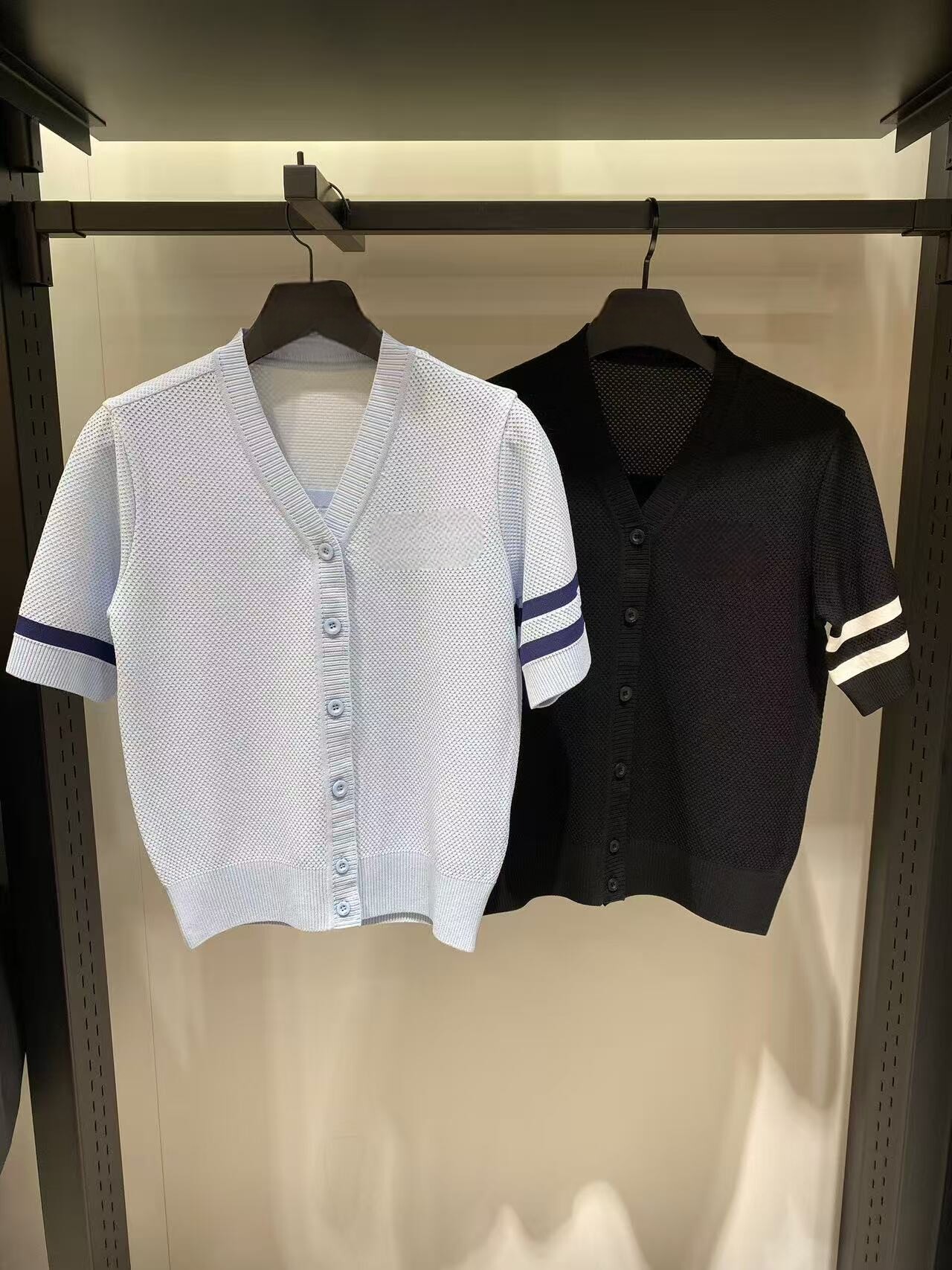 Golf Equipment For Women - 2026年韓国オリジナルレディースゴルフネックカラーブロック薄手ニット半袖トップスソフト肌に優しい速乾性通気性スポーツシャツ
