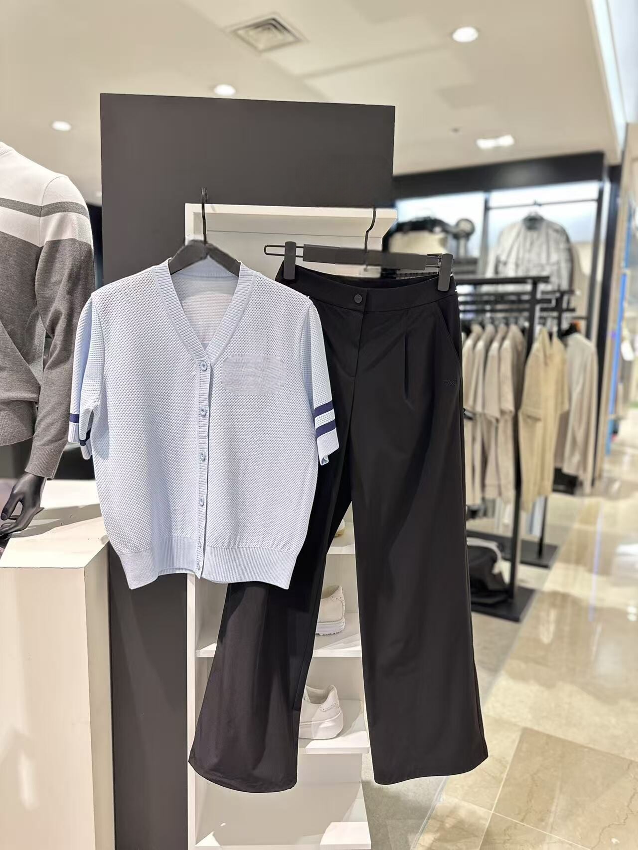 2026年韓国オリジナルレディースゴルフネックカラーブロック - Golf Equipment For Women のレビューと価格