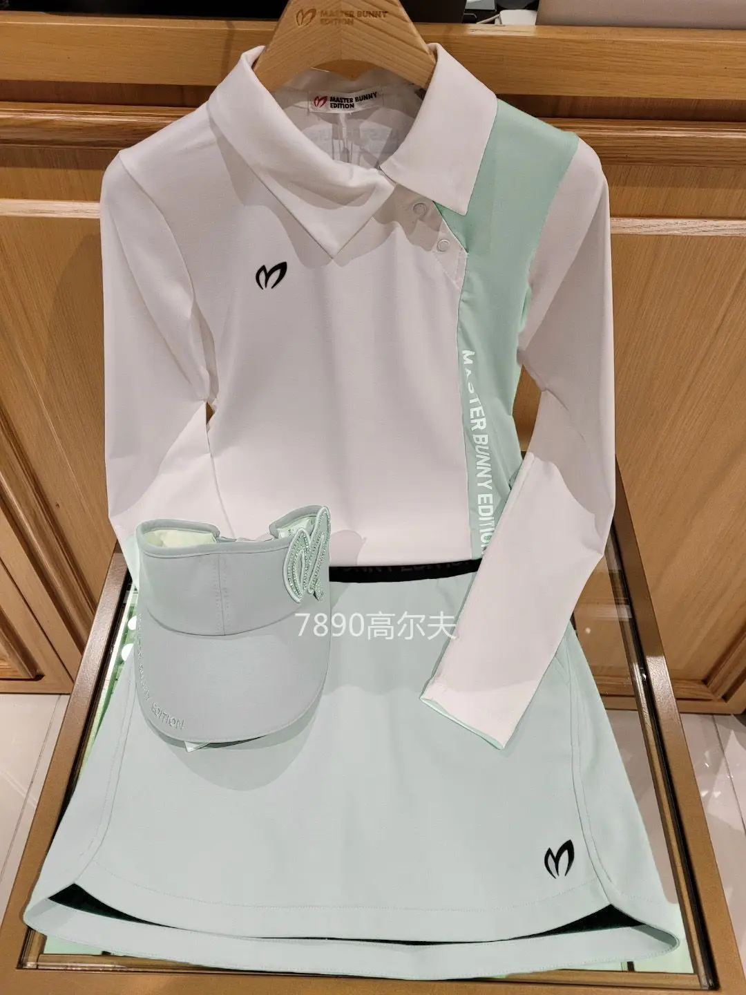 韓国製本格ゴルフ長袖女性用ゴルフウェア 2026年春・秋新作 - Golf Equipment For Women のレビューと価格